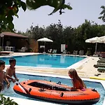 Aparthotel Paradise Garden Evleri 3*