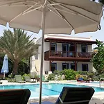 Aparthotel Paradise Garden Evleri Gumusluk