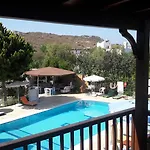 Aparthotel Paradise Garden Evleri Gumusluk