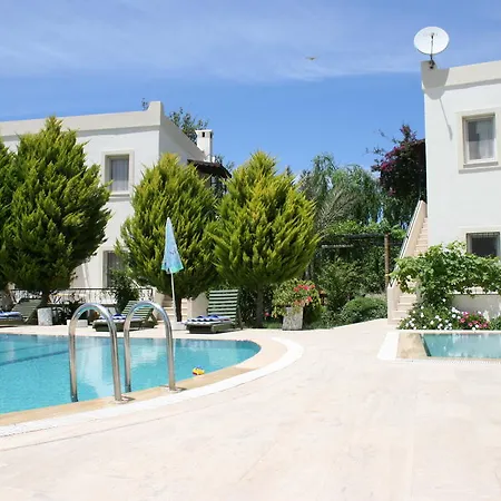 Apart Otel Paradise Garden Evleri 3*