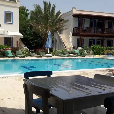 Apart Otel Paradise Garden Evleri 3*