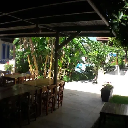 Apart Otel Paradise Garden Evleri