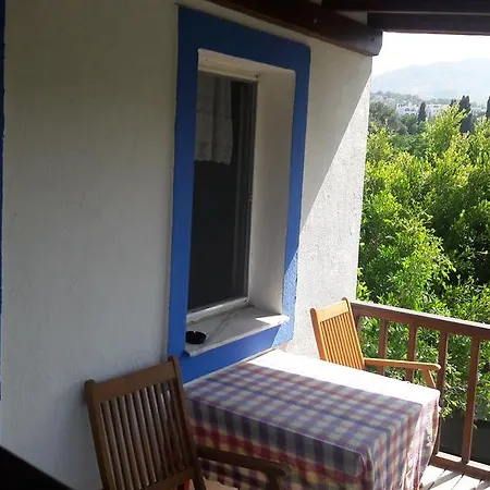 Paradise Garden Evleri Aparthotel